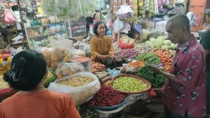 Harga komoditas kebutuhan pokok di Pasar Rembang menurun, sejak program MBG diliburkan.