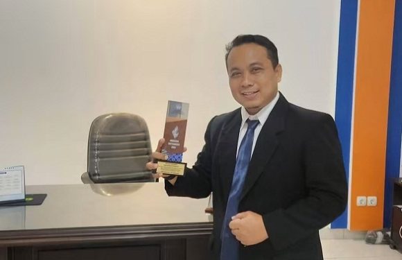Jadi Ketua Panitia Pembangunan Masjid, Sebelum Meninggal Dunia (Mengenang Ahmad Aviv Mahmudi, Rektor UYR)