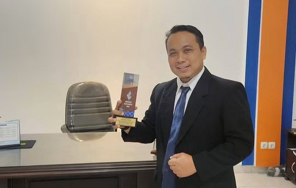 Jadi Ketua Panitia Pembangunan Masjid, Sebelum Meninggal Dunia (Mengenang Ahmad Aviv Mahmudi, Rektor UYR)
