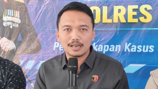 Polres Rembang Menahan Ibu Bayi, Kasat Reskrim Beberkan Jeratan Pasalnya (Temuan Jenazah Bayi Di Bawah Almari)