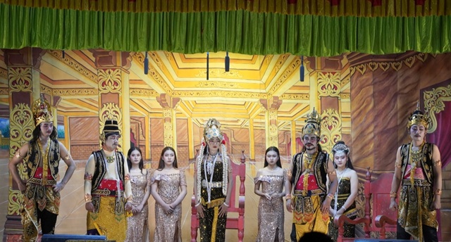 Para Pemainnya Spesial, Bukan Pentas Kethoprak Sembarangan (Widya Budaya SMK N 1 Sumber)