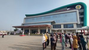 Rumah Sakit Keluarga Sehat Rembang menggelar upacara memperingati HUT ke-81 Kemerdekaan RI, Senin (17 Agustus 2026).