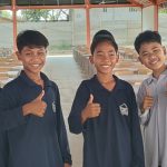 Senyum bahagia sejumlah siswa SMP Sekolah Rakyat Terintegrasi Kabupaten Rembang.