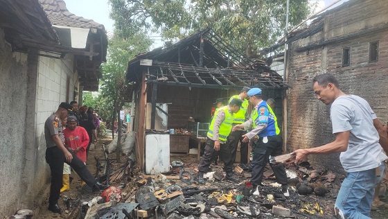 Kebakaran Di Dusun Jambu Desa Krikilan, Kapolsek Ungkap Dugaan Penyebabnya