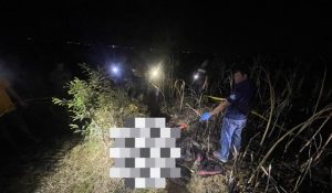 Tim Inafis Polres Rembang melakukan olah TKP di lokasi temuan korban meninggal dunia terbakar, Kamis malam.