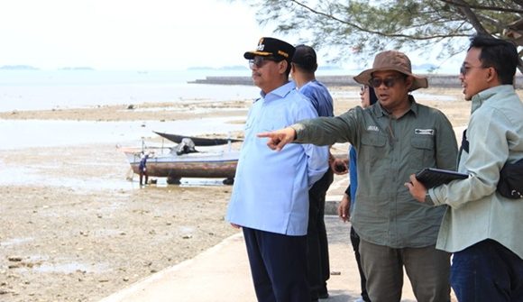 Tertarik Dengan Pantai Binangun, Bupati Harno Siapkan Desain Pengembangan