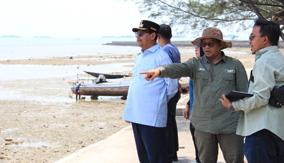 Tertarik Dengan Pantai Binangun, Bupati Harno Siapkan Desain Pengembangan