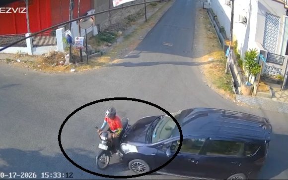 Bagaimana Kondisi Pengendara Motor, Kecelakaan Motor Vs Mobil Di Perempatan Sawahan Terekam CCTV